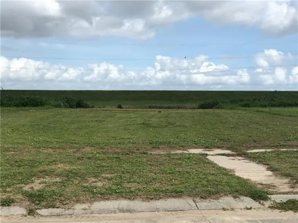 4313 Florida Ave, Meraux, LA 70075
