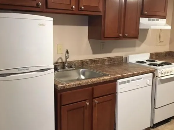 2470 N High St APT B1, Columbus, OH 43202
