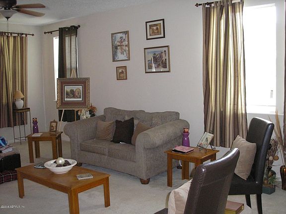 3rd image of 12481 Heathgate Ct