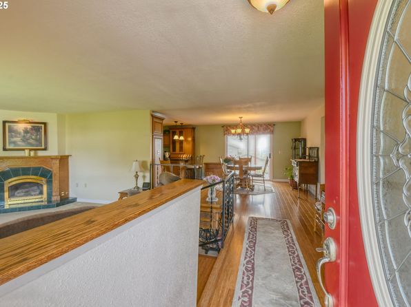 925 SE 1st St, Pendleton, OR 97801