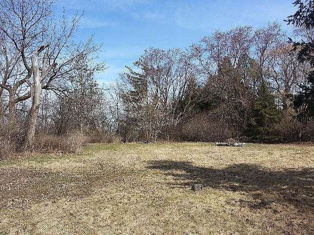 2nd image of 2330 Hillsdale Dr W