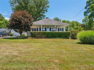 110 Greystone Ln, Butler, PA 16002