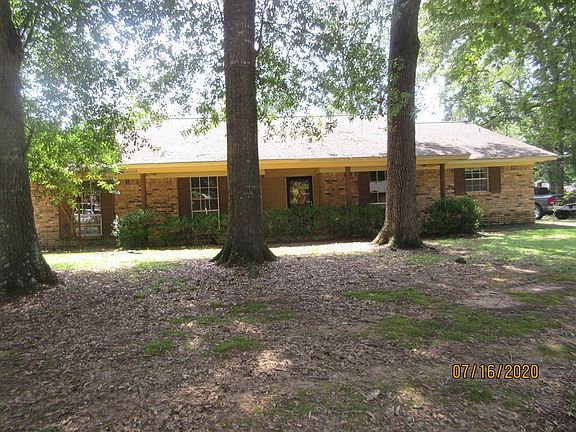 2nd image of 403 Nottingham Dr