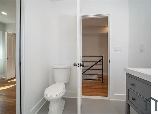 4 bed, 1424 sqft, $3,965 — Photo 4