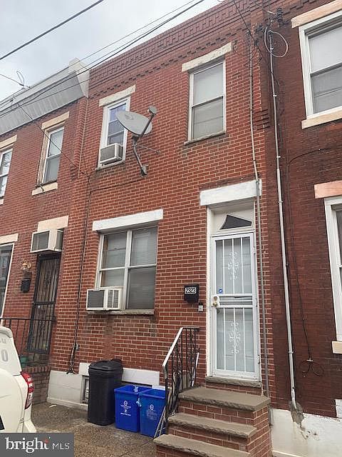 1st image of 2323 S Hutchinson St