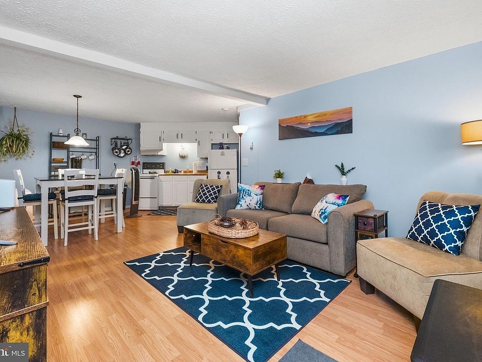 1st image of 1724 Mosser Rd APT 8