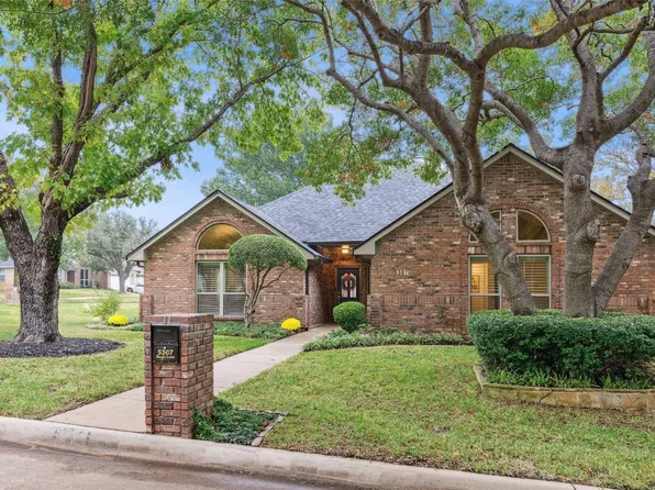 5307 Bugle Ln, Colleyville, TX 76034