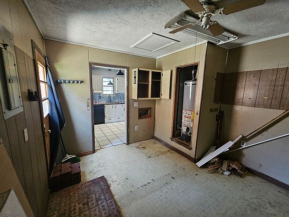 5th image of 4709 Gay St