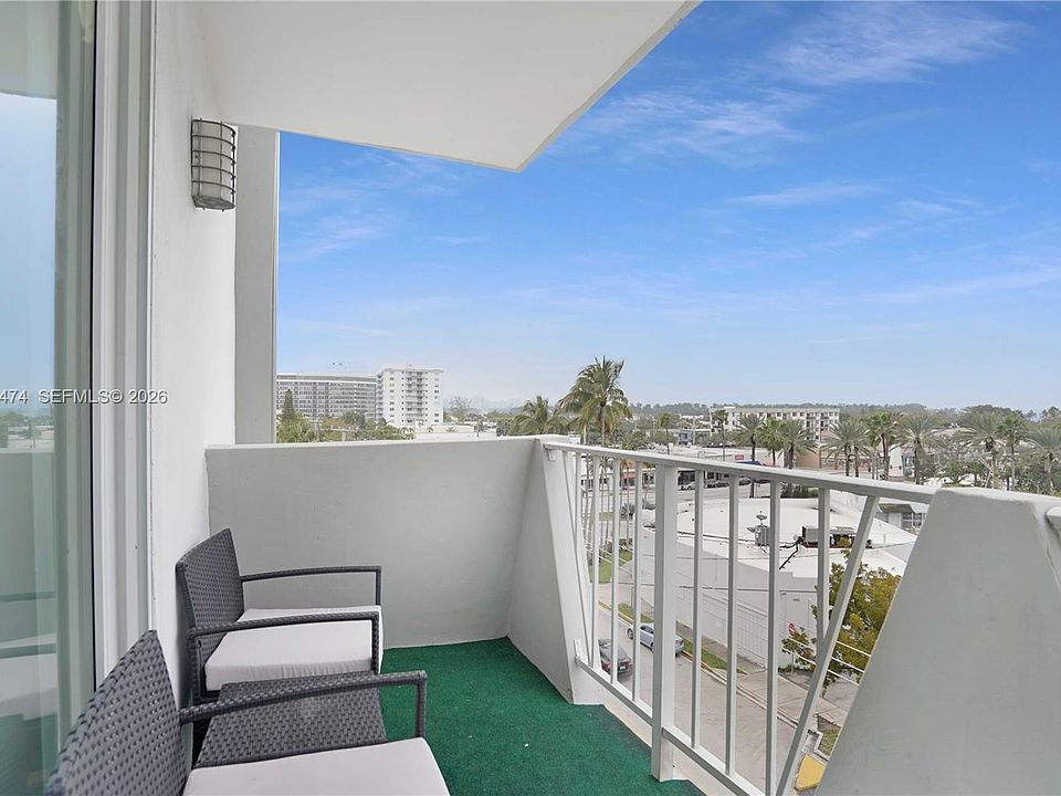 1st image of 7133 Bay Dr APT 601