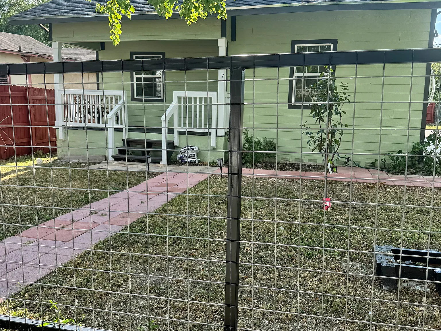 3 bed, 1100 sqft, $1,750 — Photo 2