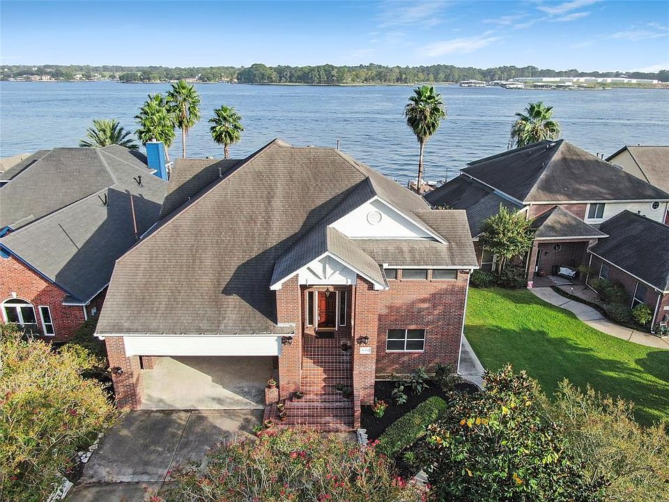 1st image of 12204 Lake Vista Dr