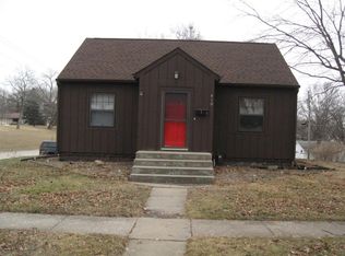810 Park St, Tama, IA 52339