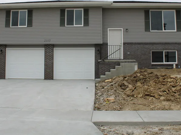 2315 NW 57th St, Lincoln, NE 68524