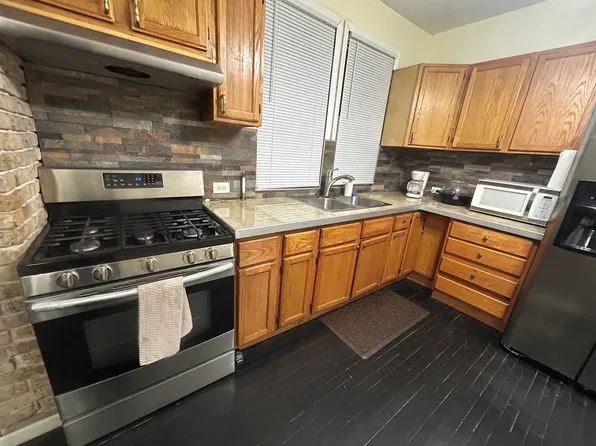 4005 Drummond St, East Chicago, IN 46312