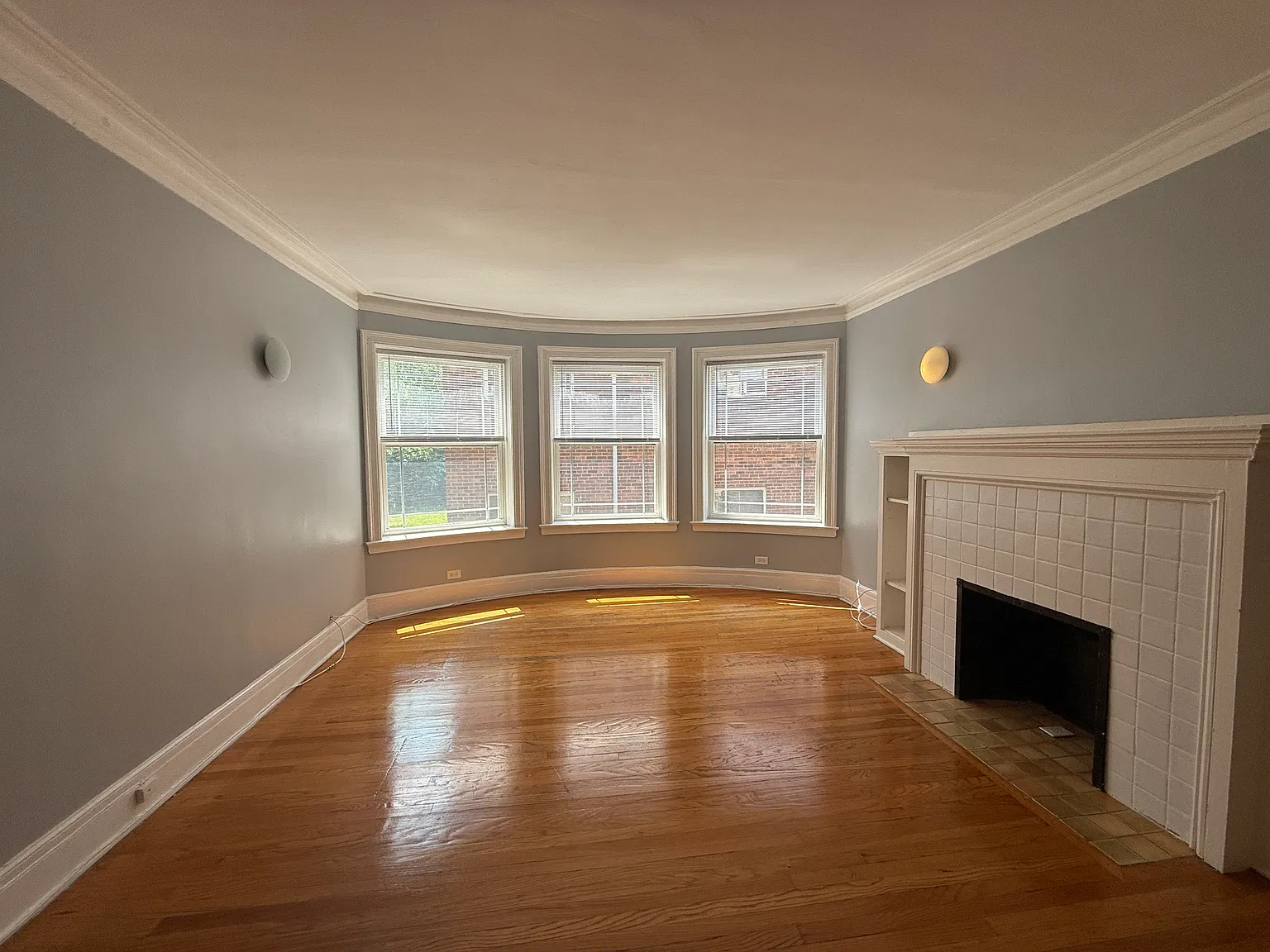 2 bed, $1,800 — Photo 3