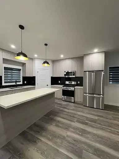 3 bed, 2.5 bath, 2000 sqft, $2,600 — Photo 2