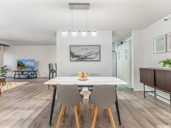 60 N Beretania St APT 302, Honolulu, HI 96817