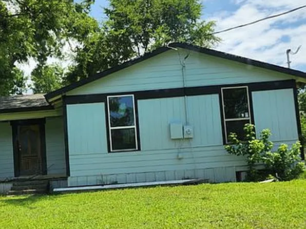 608 Lincoln St, Winnsboro, TX 75494