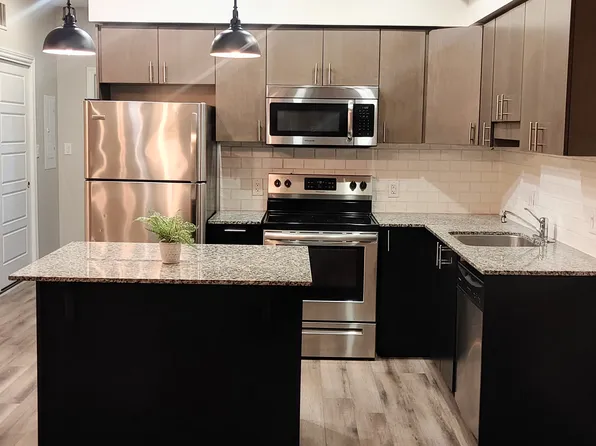 1430 Highland Rd W, Kitchener, ON