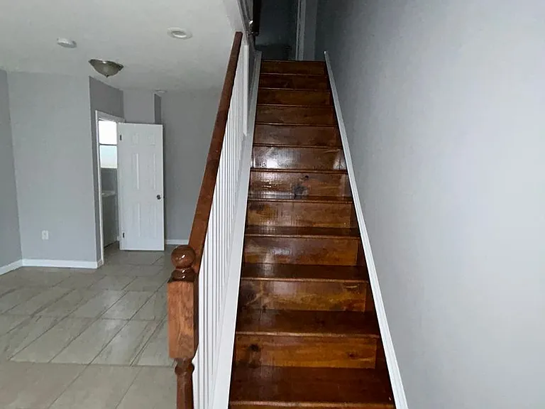 24 E Abbottsford Ave — Photo 13