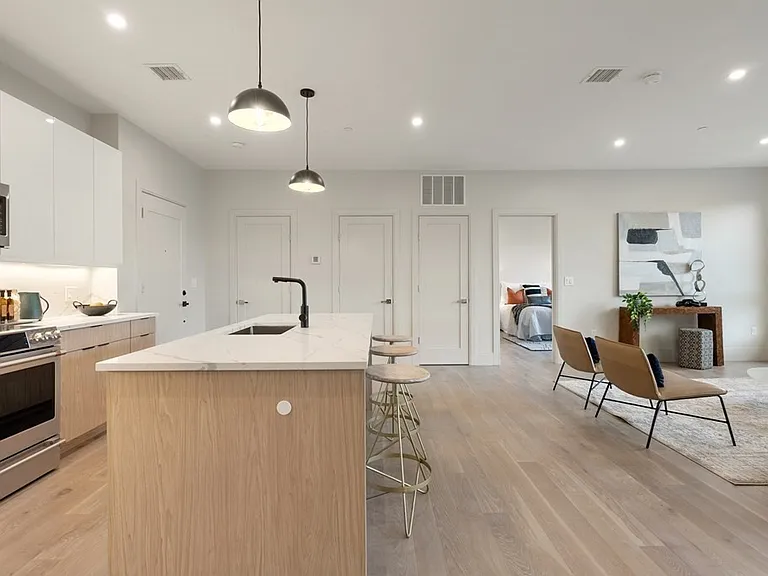 85 Myrtle St #304 — Photo 6