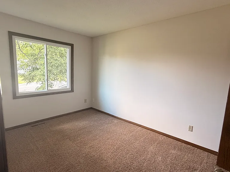9755 Nathan Ln N — Photo 13