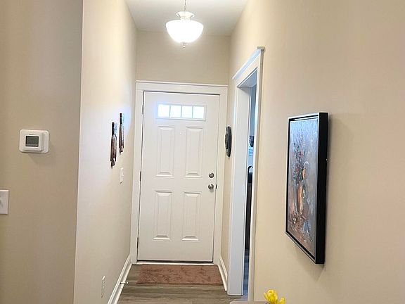 5th image of 1811 Fox Den Way #6