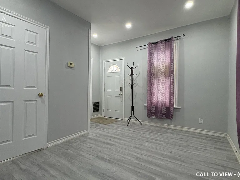 4850 Huron St — Photo 2