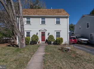 211 Meadowgate Ter, Gaithersburg, MD 20877