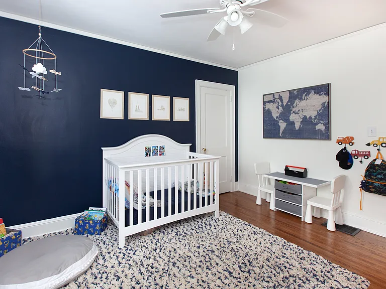 2319 Bay St — Photo 15