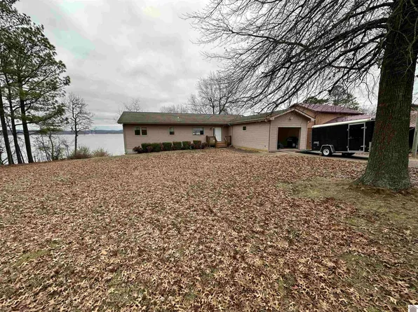 833 Cedar Point Rd, Benton, KY 42025