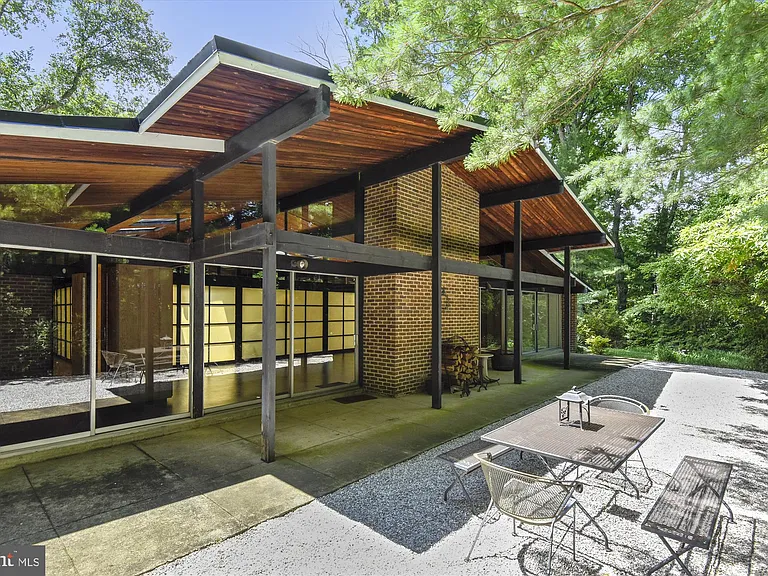 400 W Windsor Ave — Photo 41
