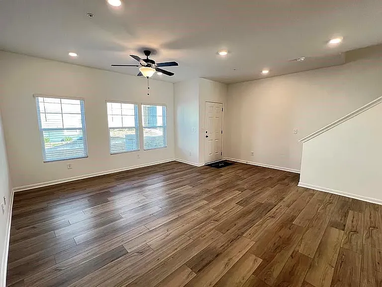 6106 Vaughnmere Way — Photo 16