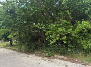 725 W 7th Ave, Gary, IN 46402