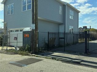 9 Hayward St, Providence, RI 02907