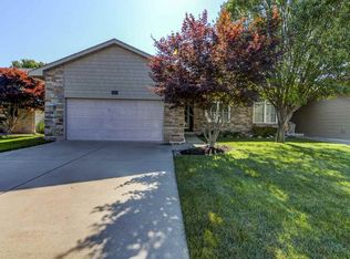 7204 Preston Dr, Springfield, IL 62711