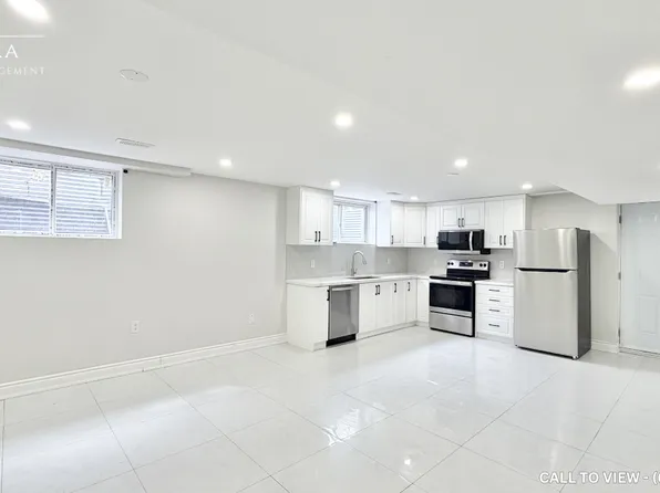 923 Guinness Cres #2, Ottawa, ON K2J 6G8