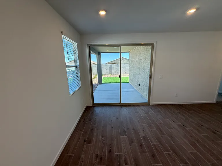4144 W Erik Ln — Photo 9