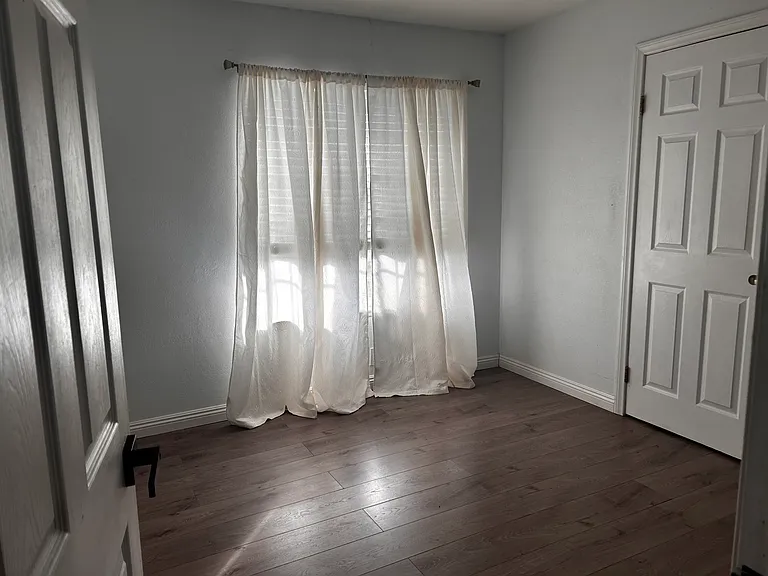 861 Calle Camelia — Photo 13
