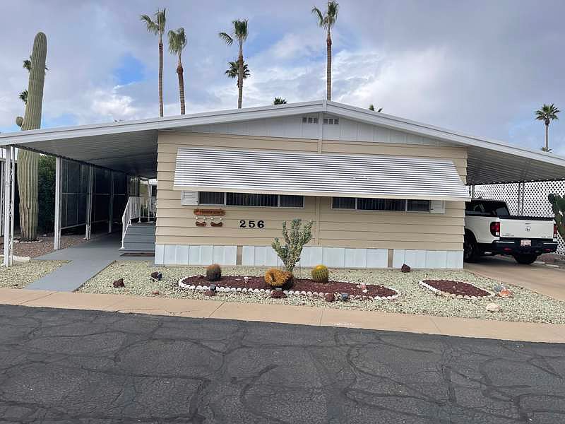 1st image of 305 S Val Vista Dr Lot 256