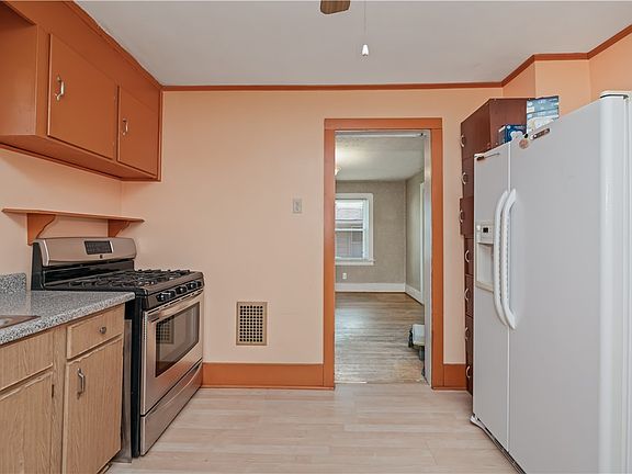 5th image of 49 Bonesteel St