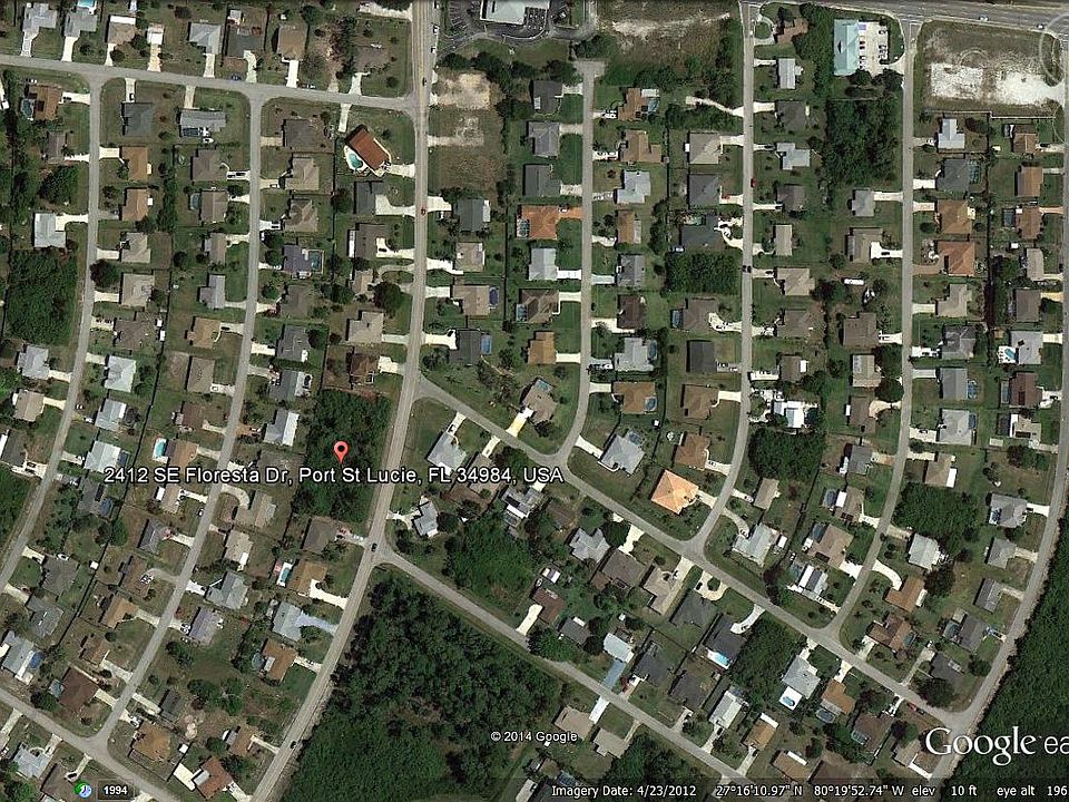 1st image of 2412 SE Floresta Dr