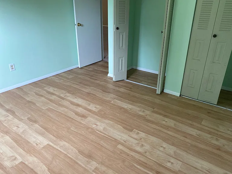 44 Woodbury Rd — Photo 25