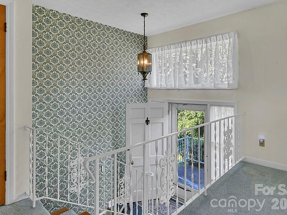 3rd image of 28 Glenview Rd