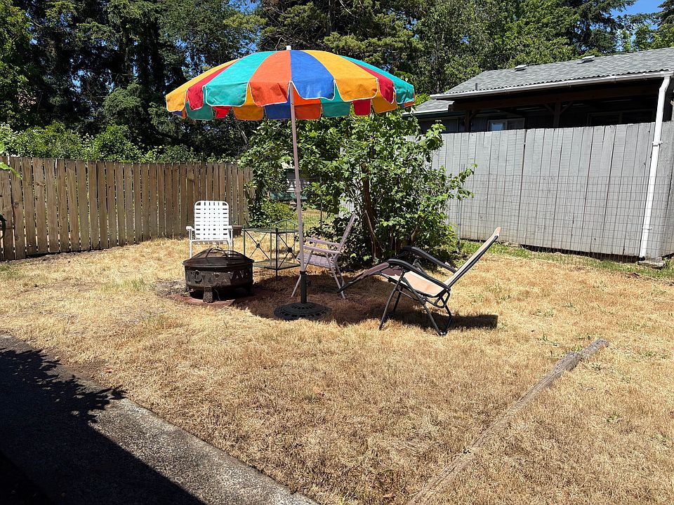 1st image of 158 S 152nd St APT 4