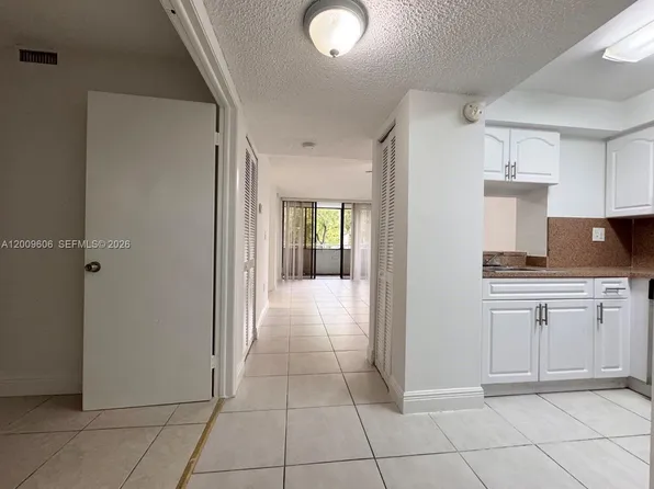 8255 SW 152nd Ave, Miami, FL