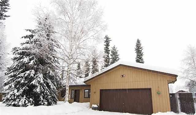 1st image of 340 Carlton Dr