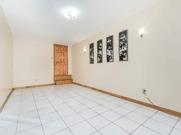 2375 East 12th Street image 14 of 25