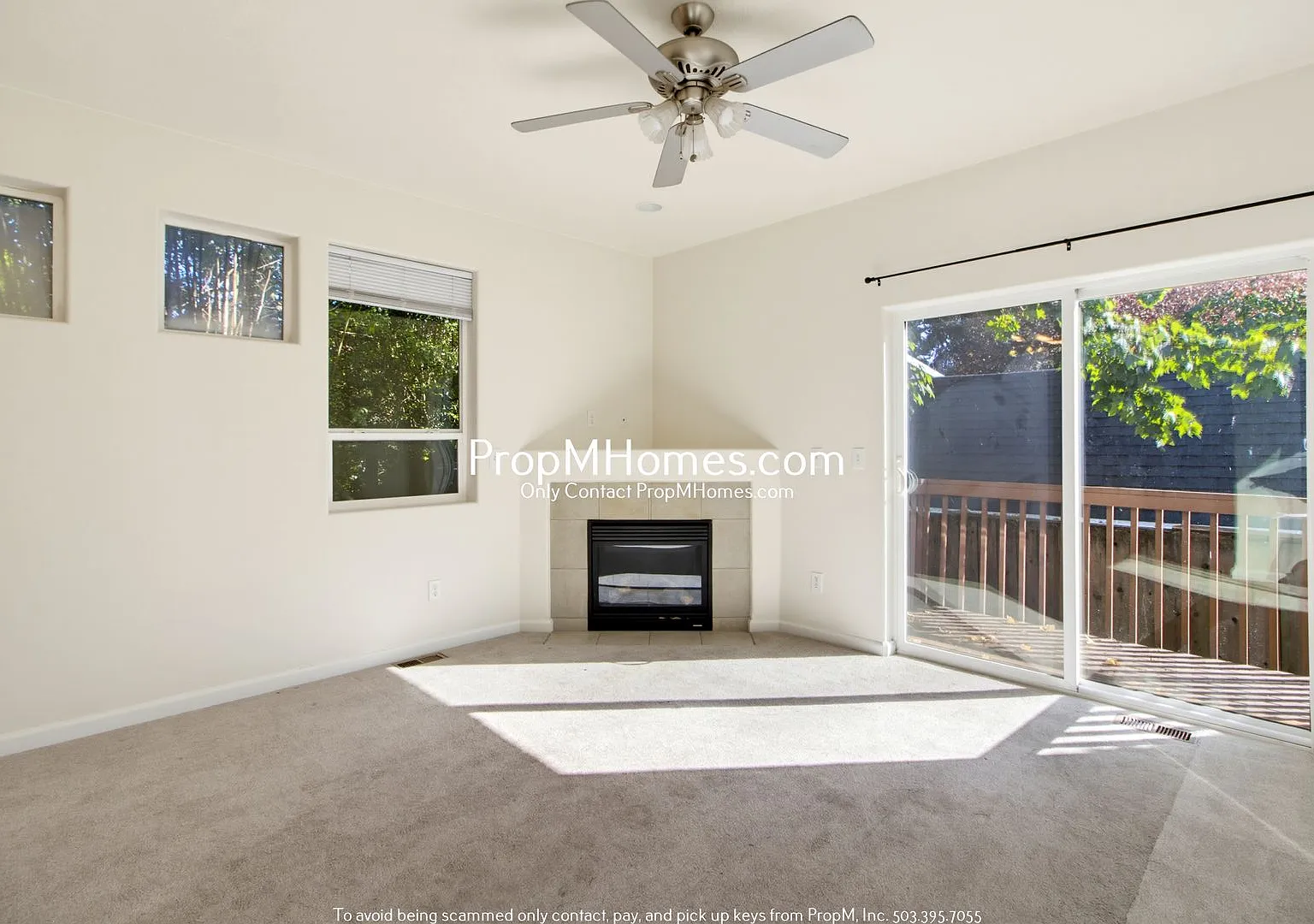 Charming SE 3 Bedroom Home with Attached Garage! — Photo 4