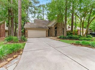 6 Village Knoll Pl, Spring, TX 77381